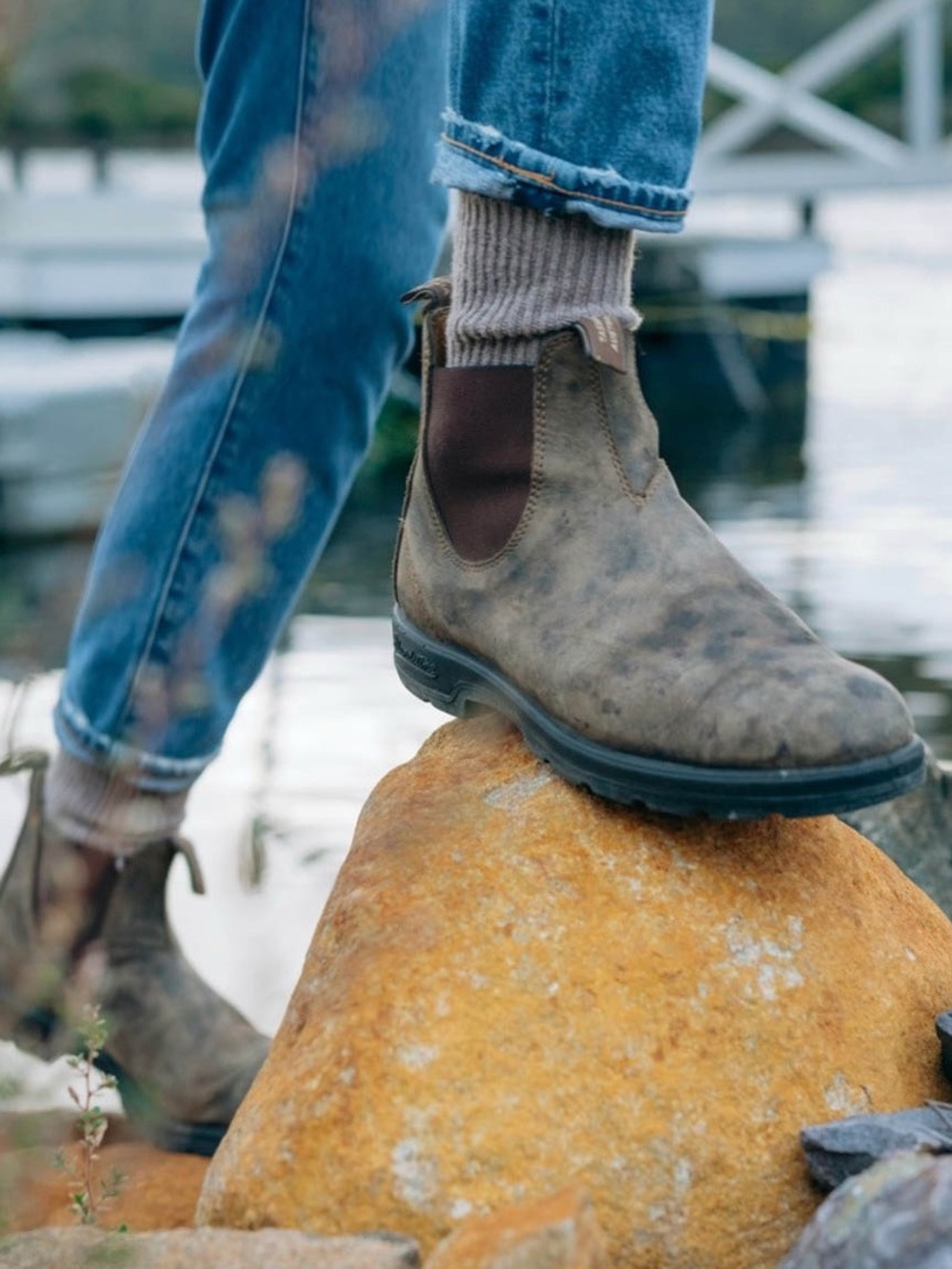 Blundstone Thermal Chelsea Boots in Rustic Brown